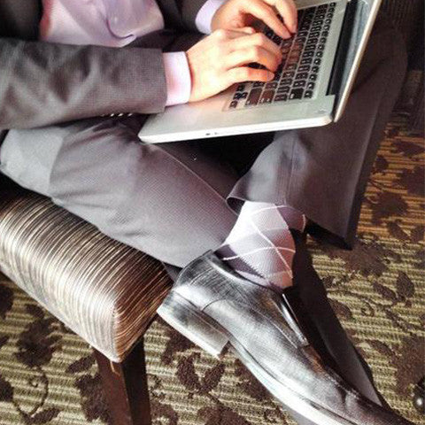 Do you work a Desk Job? 3 Health Hazards Of Prolonged Sitting