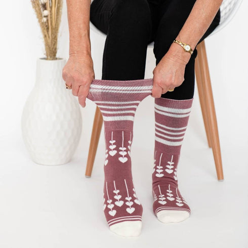 Diabetic Socks - Rose Hearts