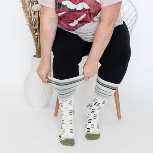 Diabetic Socks - White Arrows