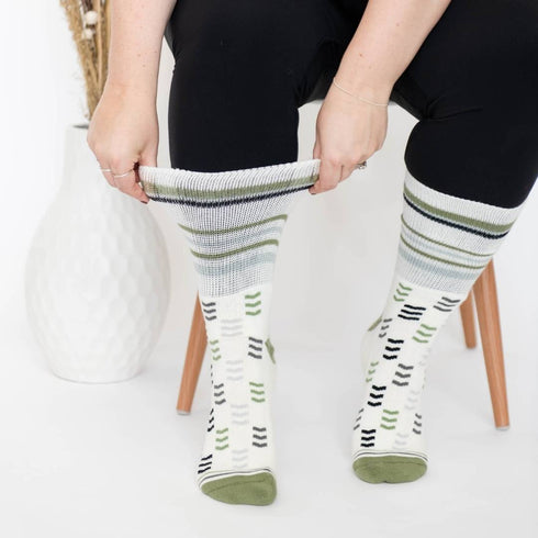 Diabetic Socks - White Arrows