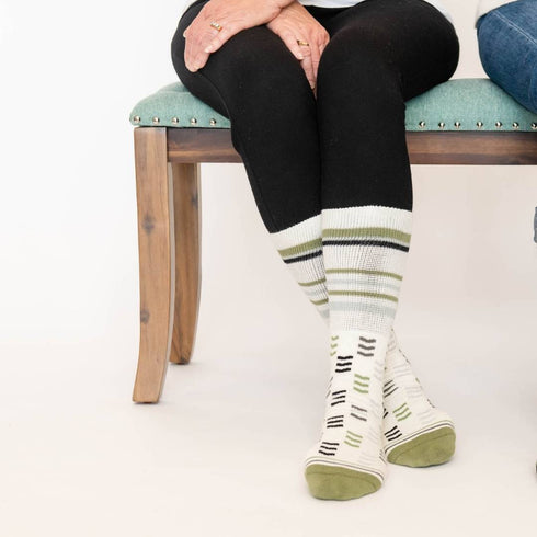 Diabetic Socks - White Arrows